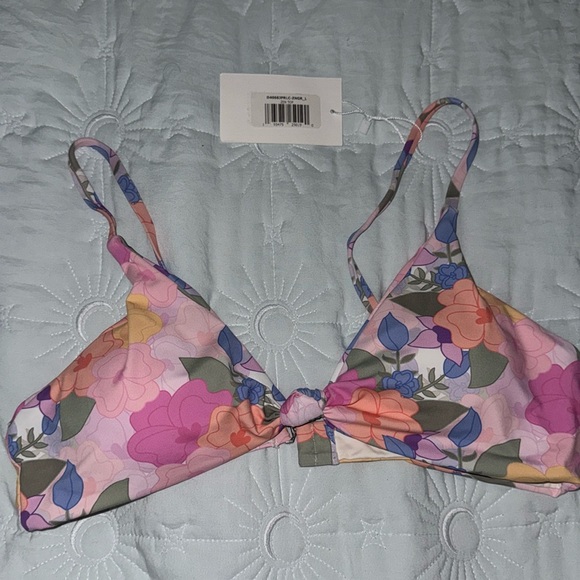 Dippin Daisys bikini set. Both pieces size large. - Picture 1 of 5